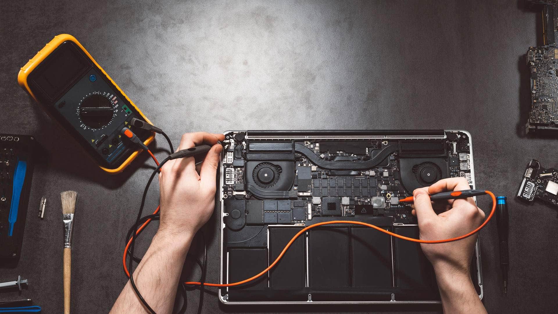 Computer repair and IT support technician serving Truro, South Hams
